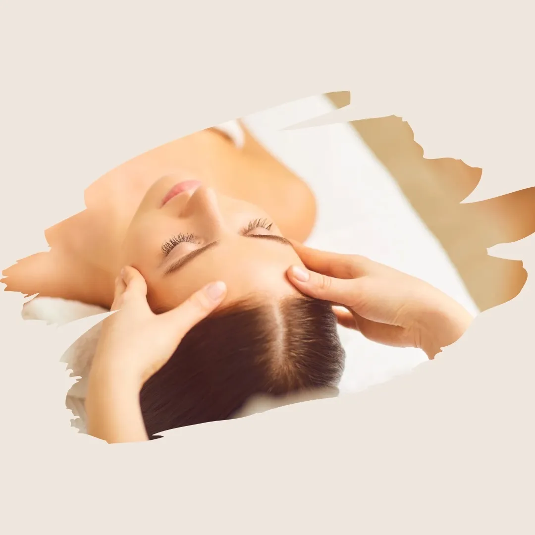 目の高さの左右差が出る原因とは？